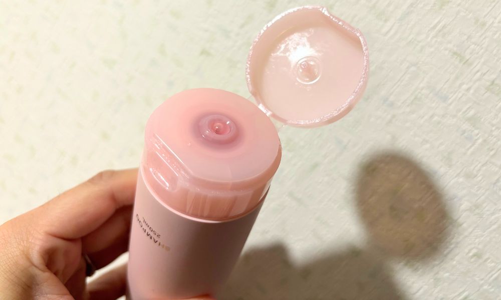 ボトルの形状：水が溜まりやすい問題